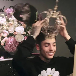 Meet your Posher, Giovanni rod